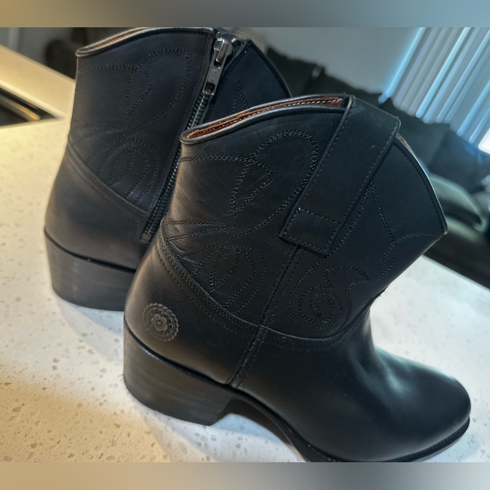 Cowboy Shoes